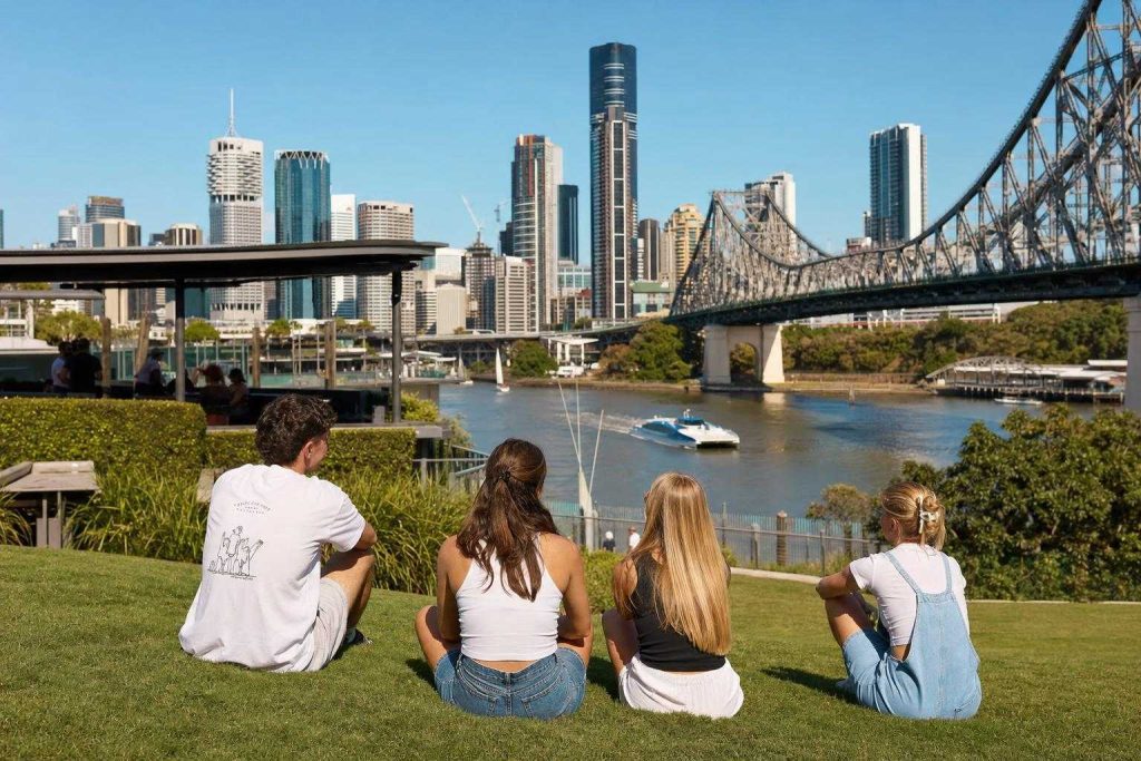 Additional Illustration of Actividades en Brisbane: Guía 2026 para jóvenes