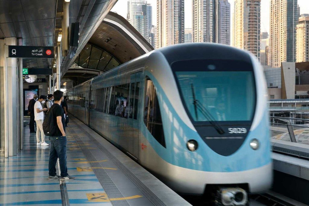 Additional Illustration of Transporte en Dubái: Guía 2026 para estudiantes