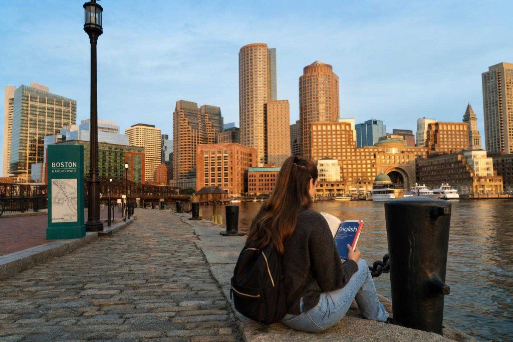 Additional Illustration of Aprender inglés en Boston: Guía Definitiva 2026