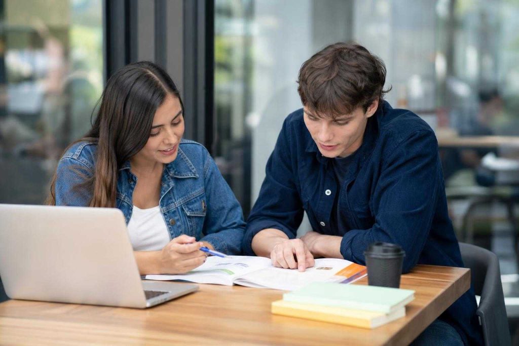 Additional Illustration of EC ENGLISH: Guía Definitiva 2026 para estudiantes